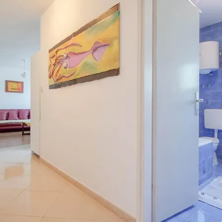 Apartment Mirjana Four